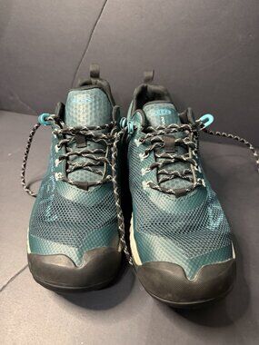 KEEN Women's Nxis Evo Low Height Waterproof Fast Packing Hiking Shoes Size 8.5